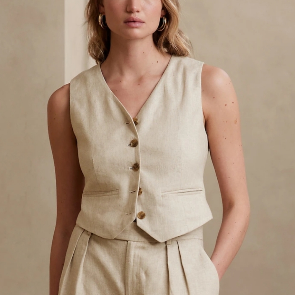ISO Banana Republic herringbone linen-cotton vest. Size 4 or 6 - Picture 1 of 1